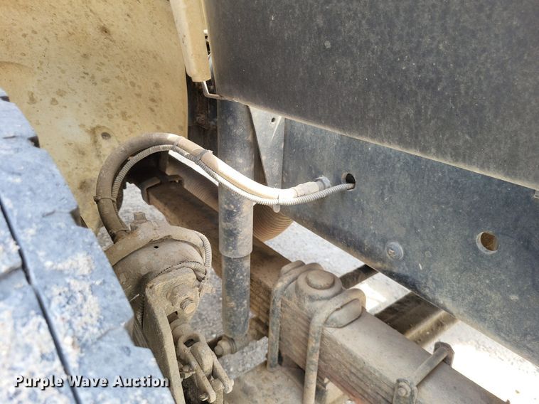 image for item LS9548 2003 Freightliner FL80  bucket truck