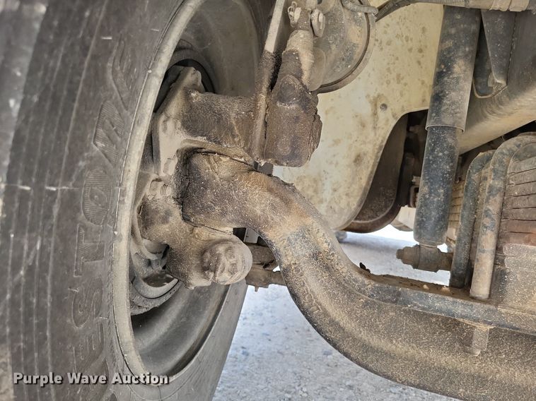 image for item LS9548 2003 Freightliner FL80  bucket truck