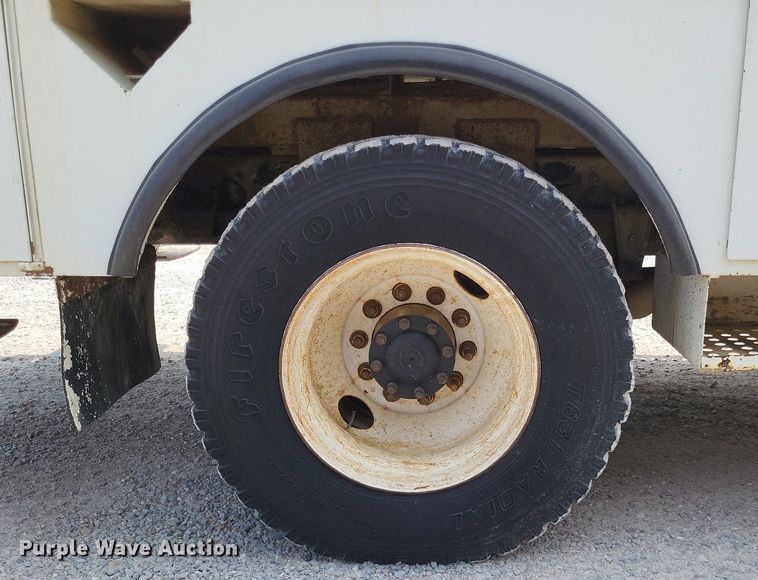 image for item LS9548 2003 Freightliner FL80  bucket truck