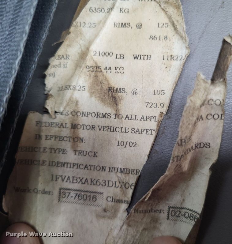 image for item LS9548 2003 Freightliner FL80  bucket truck