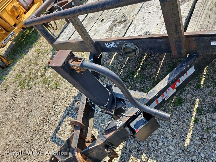 image for item LW9656 1993 Double L  utility trailer