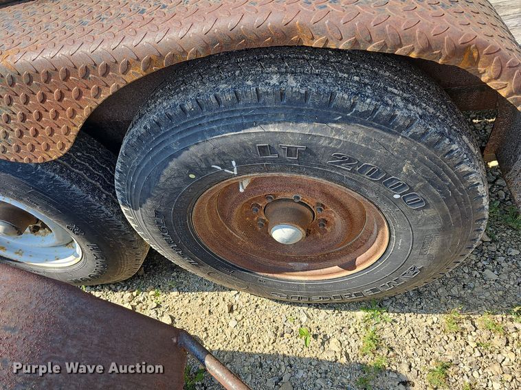 image for item LW9656 1993 Double L  utility trailer