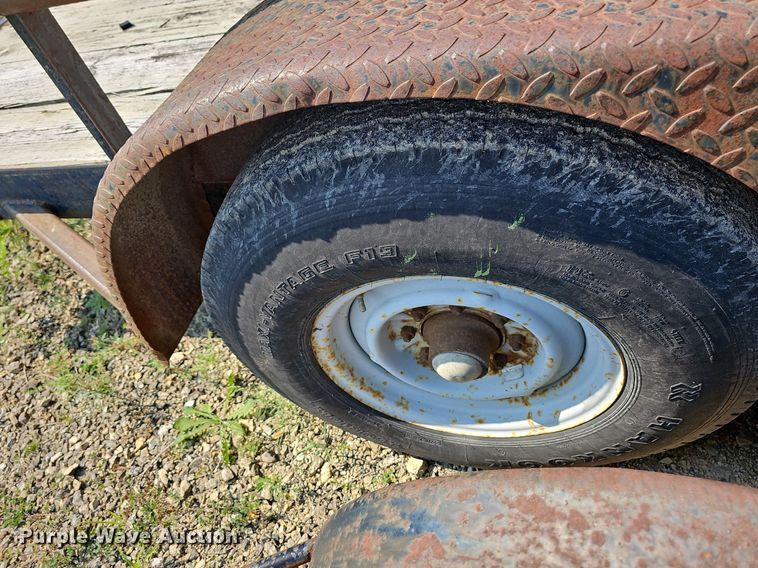 image for item LW9656 1993 Double L  utility trailer