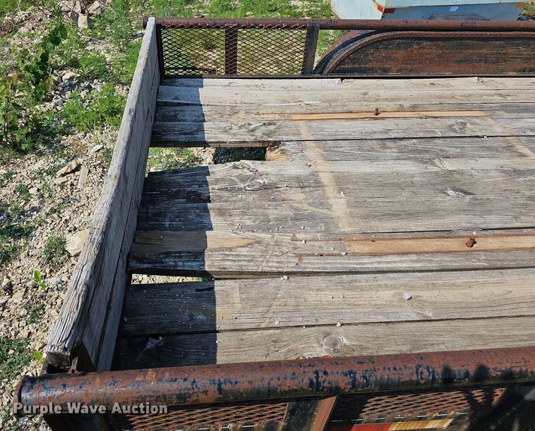 image for item LW9657 1999 Double L  utility trailer