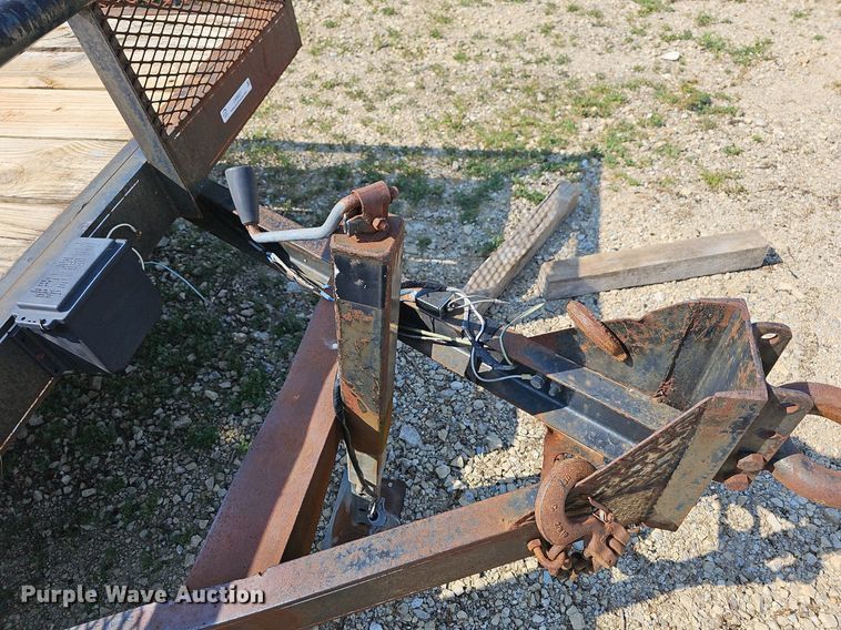 image for item LW9657 1999 Double L  utility trailer