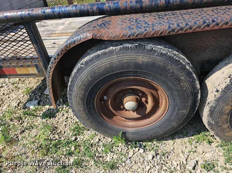 image for item LW9657 1999 Double L  utility trailer