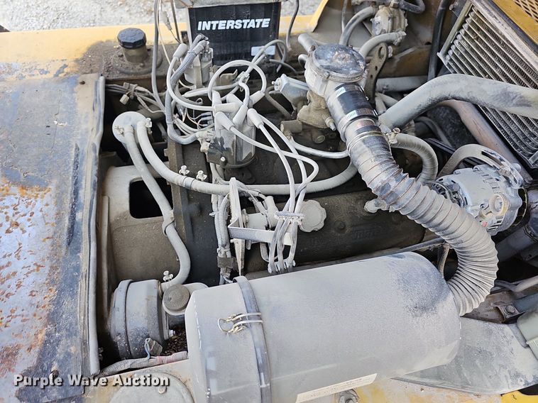 image for item LW9661 Caterpillar GPL40  forklift