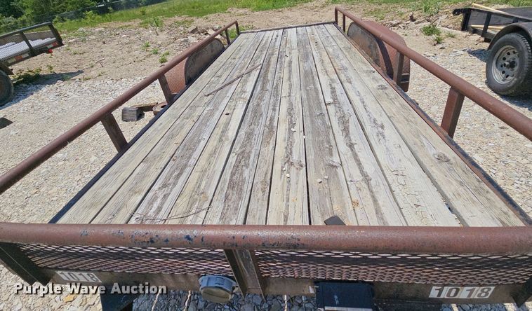 image for item LW9667 1992 Double L  utility trailer