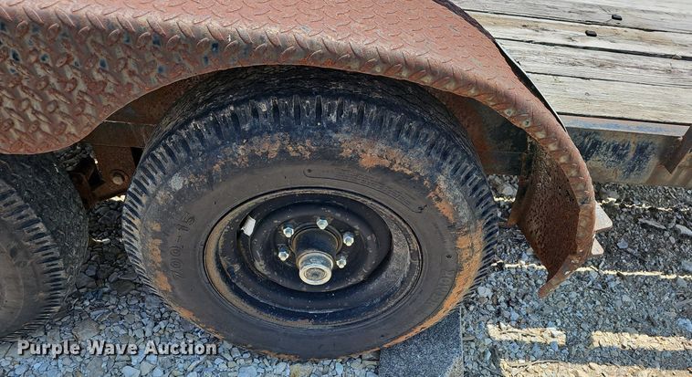 image for item LW9667 1992 Double L  utility trailer