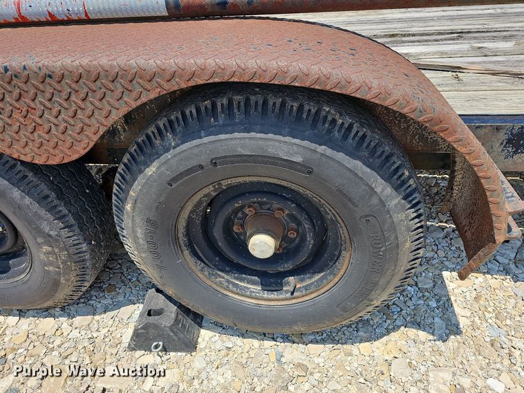 image for item LW9667 1992 Double L  utility trailer