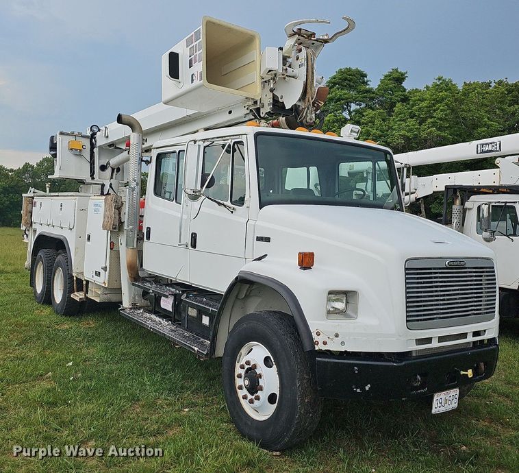 image for item LW9668 2002 Freightliner FL80  Crew Cab digger derrick truck