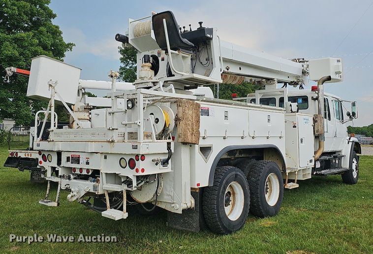 image for item LW9668 2002 Freightliner FL80  Crew Cab digger derrick truck