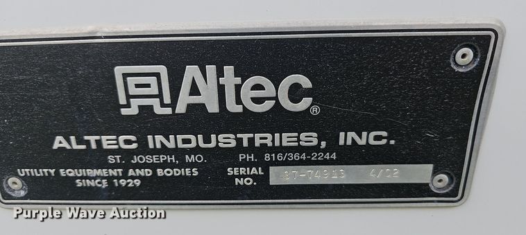 image for item LW9668 2002 Freightliner FL80  Crew Cab digger derrick truck