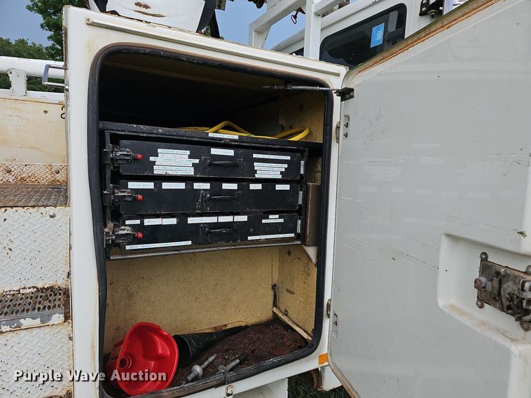 image for item LW9668 2002 Freightliner FL80  Crew Cab digger derrick truck