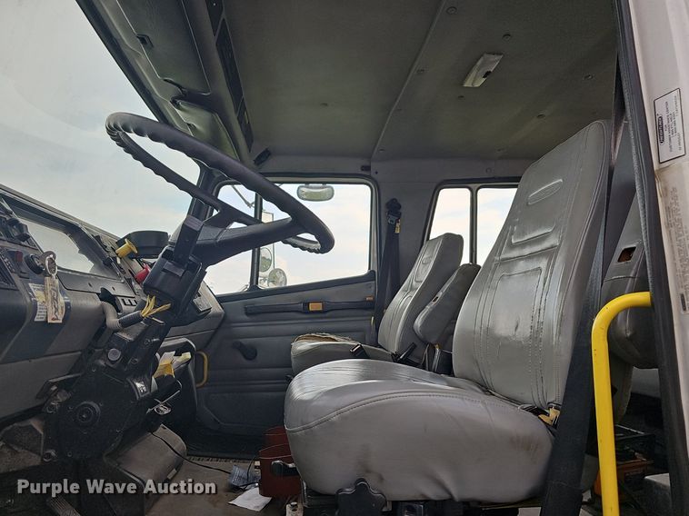 image for item LW9668 2002 Freightliner FL80  Crew Cab digger derrick truck