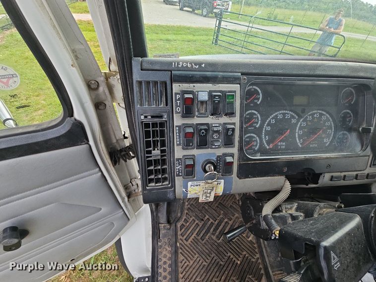 image for item LW9668 2002 Freightliner FL80  Crew Cab digger derrick truck