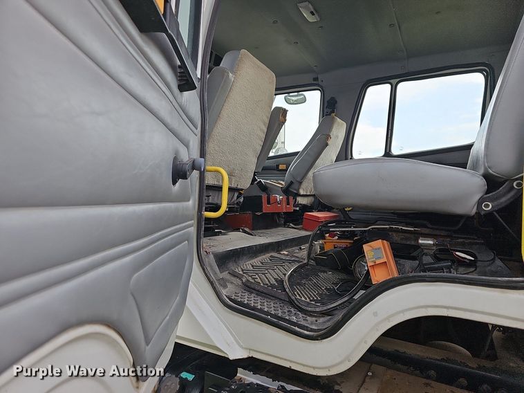 image for item LW9668 2002 Freightliner FL80  Crew Cab digger derrick truck