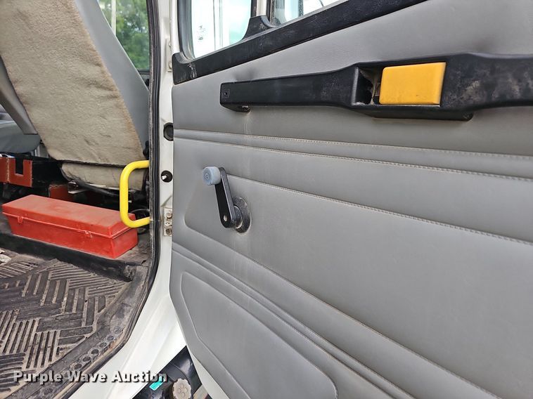 image for item LW9668 2002 Freightliner FL80  Crew Cab digger derrick truck