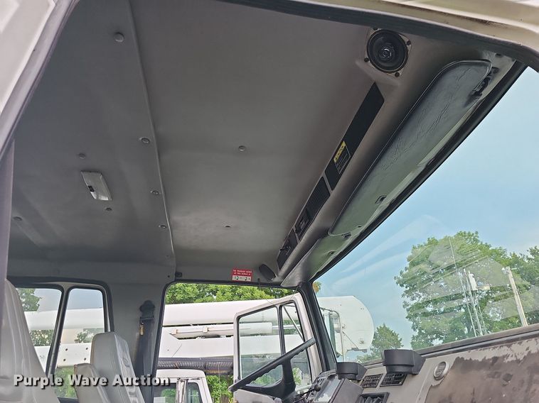 image for item LW9668 2002 Freightliner FL80  Crew Cab digger derrick truck