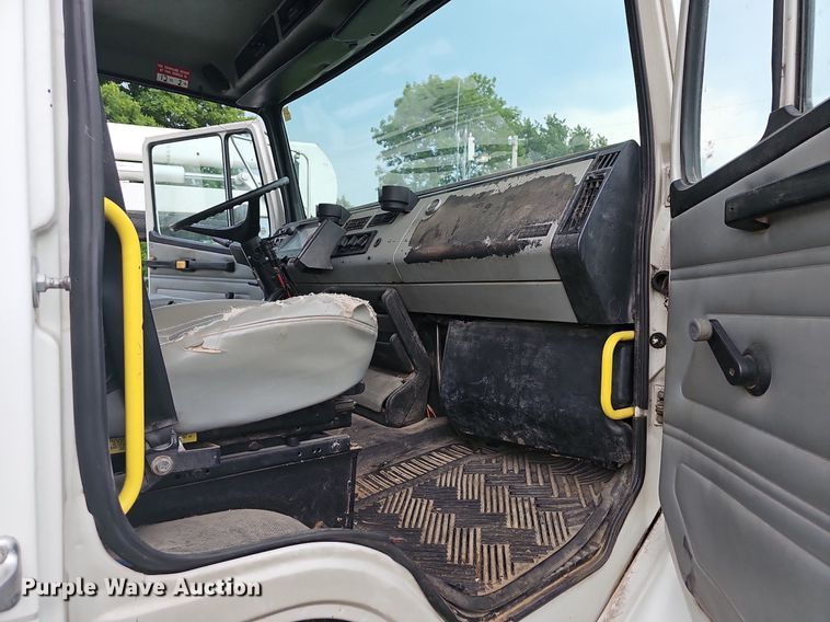 image for item LW9668 2002 Freightliner FL80  Crew Cab digger derrick truck