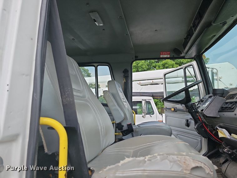 image for item LW9668 2002 Freightliner FL80  Crew Cab digger derrick truck