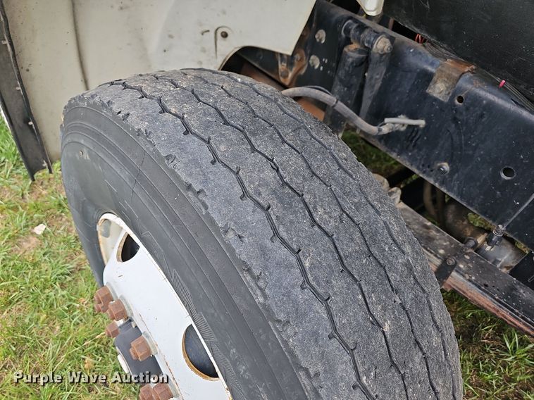 image for item LW9668 2002 Freightliner FL80  Crew Cab digger derrick truck