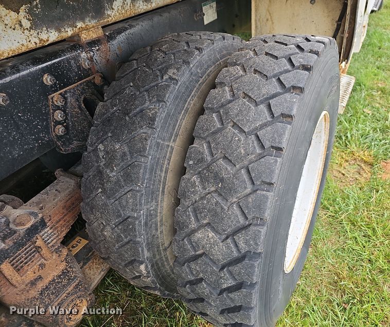 image for item LW9668 2002 Freightliner FL80  Crew Cab digger derrick truck