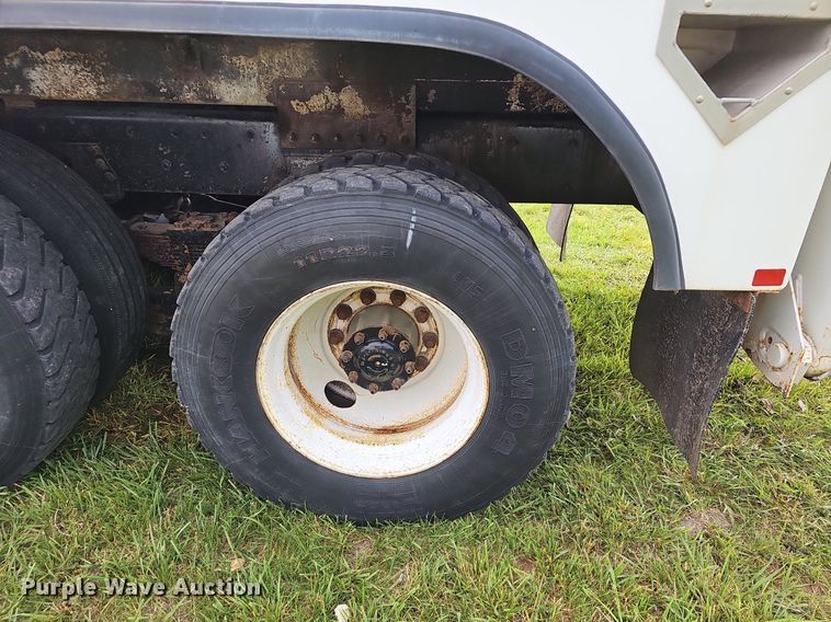 image for item LW9668 2002 Freightliner FL80  Crew Cab digger derrick truck