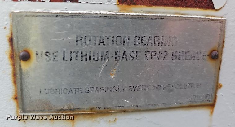 image for item LW9669 2000 International 4900  bucket truck