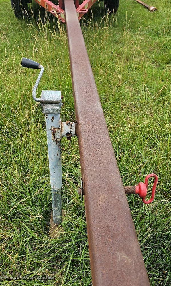 image for item LW9670 2001 Utility Tool & Trailer  pole trailer