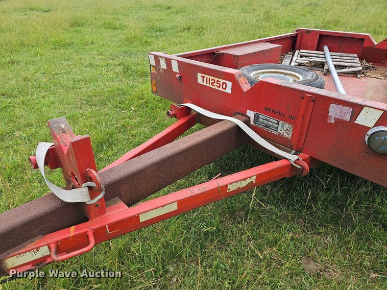 image for item LW9670 2001 Utility Tool & Trailer  pole trailer
