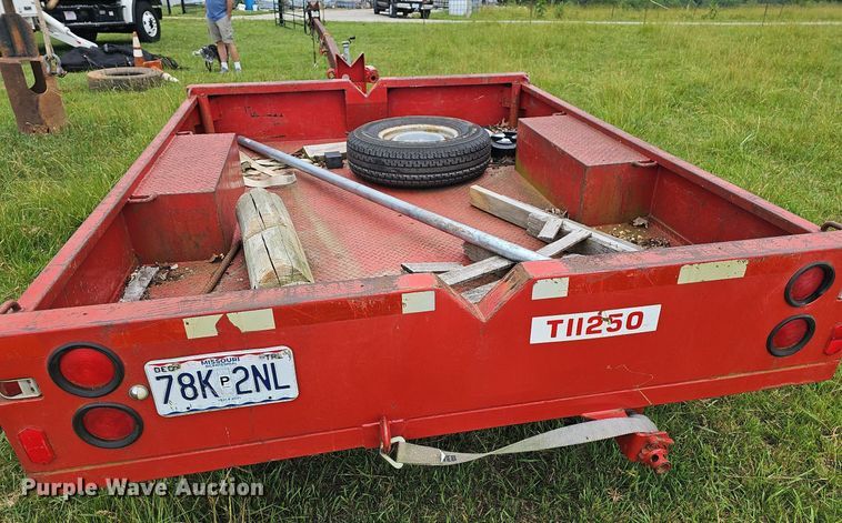 image for item LW9670 2001 Utility Tool & Trailer  pole trailer