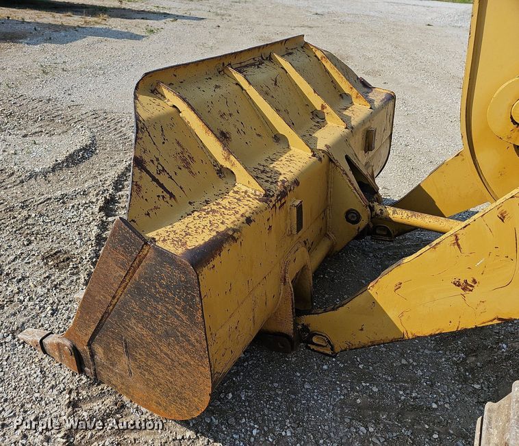 image for item LW9673 1987 Caterpillar 943  track loader