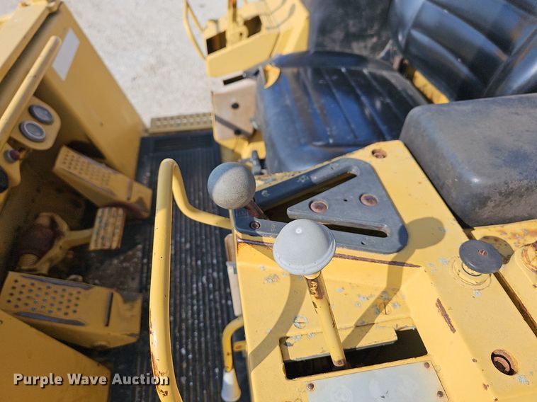 image for item LW9673 1987 Caterpillar 943  track loader