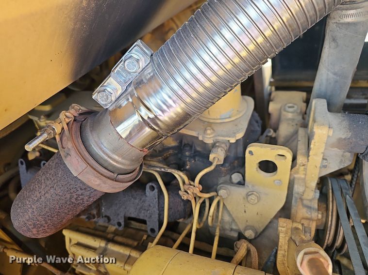 image for item LW9673 1987 Caterpillar 943  track loader