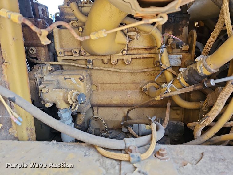 image for item LW9673 1987 Caterpillar 943  track loader