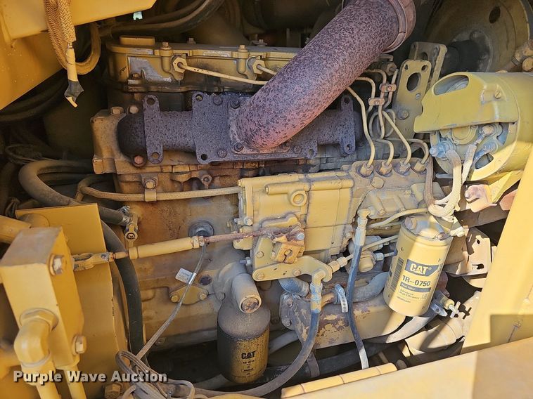 image for item LW9673 1987 Caterpillar 943  track loader