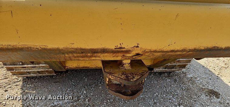 image for item LW9673 1987 Caterpillar 943  track loader