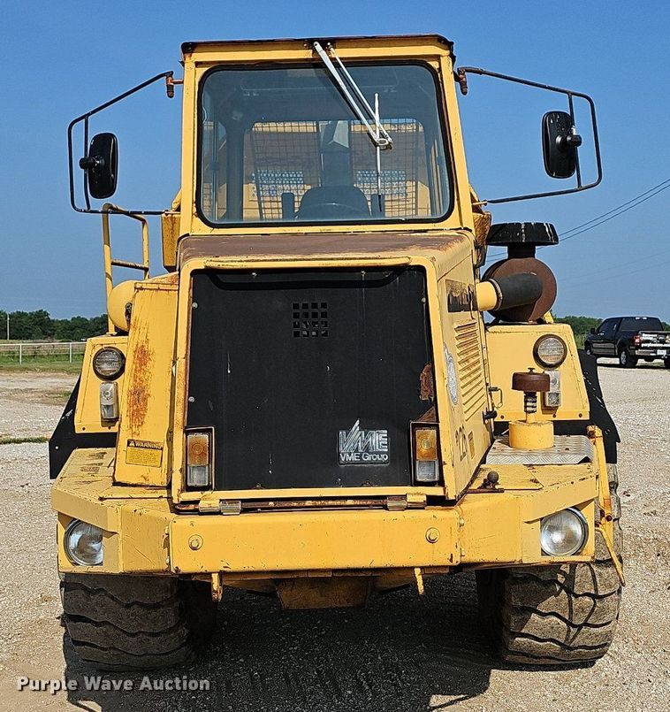 image for item LW9674 1988 Volvo A25  haul truck