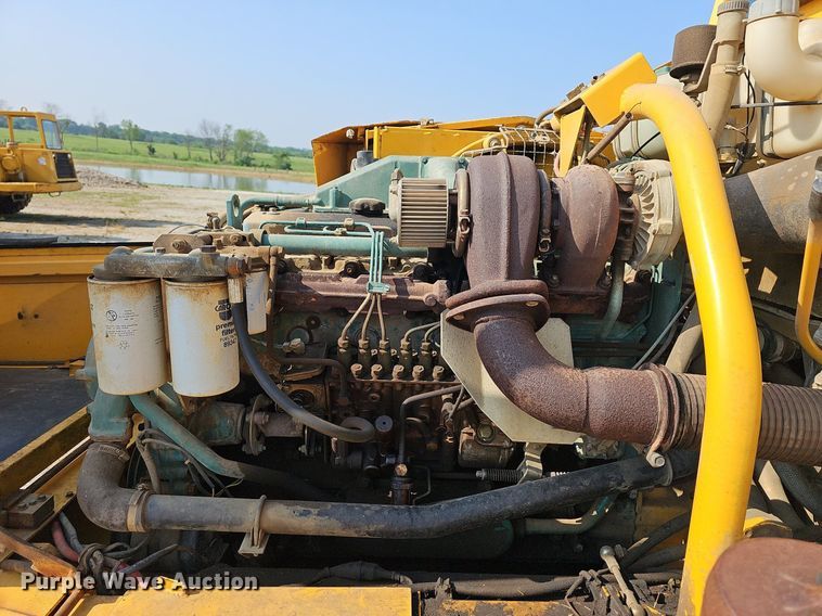 image for item LW9674 1988 Volvo A25  haul truck