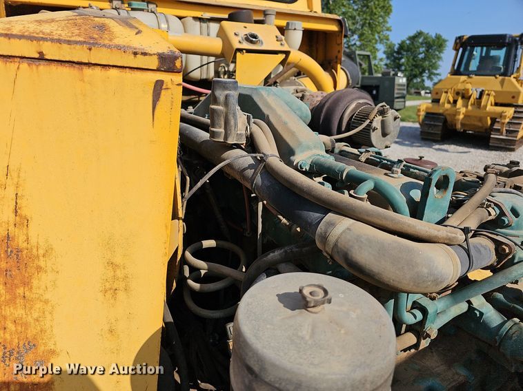 image for item LW9674 1988 Volvo A25  haul truck