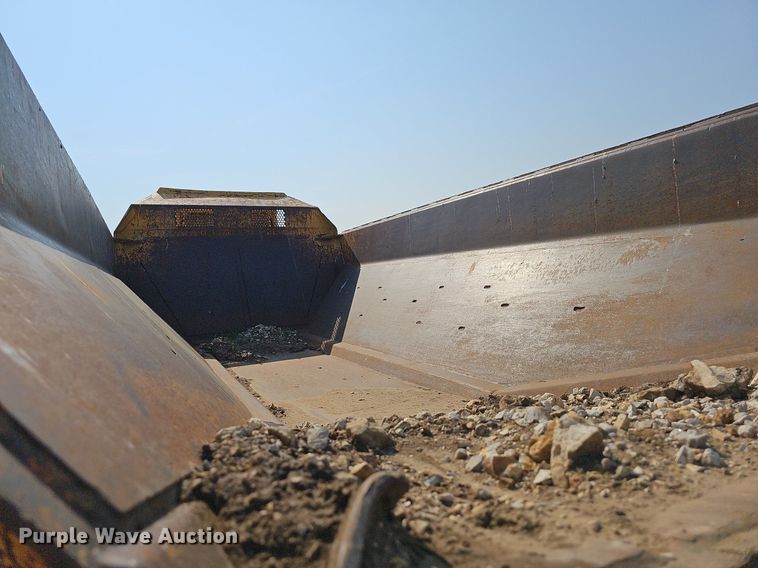 image for item LW9674 1988 Volvo A25  haul truck