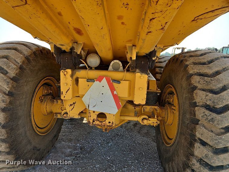 image for item LW9674 1988 Volvo A25  haul truck