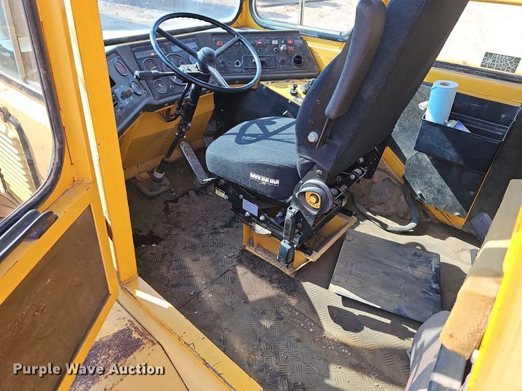 image for item LW9674 1988 Volvo A25  haul truck