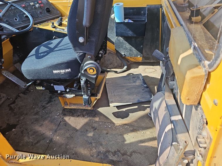 image for item LW9674 1988 Volvo A25  haul truck