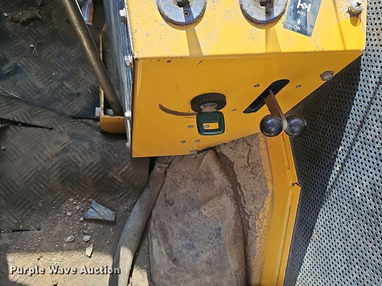 image for item LW9674 1988 Volvo A25  haul truck