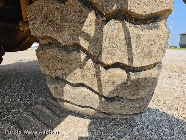 image for item LW9674 1988 Volvo A25  haul truck