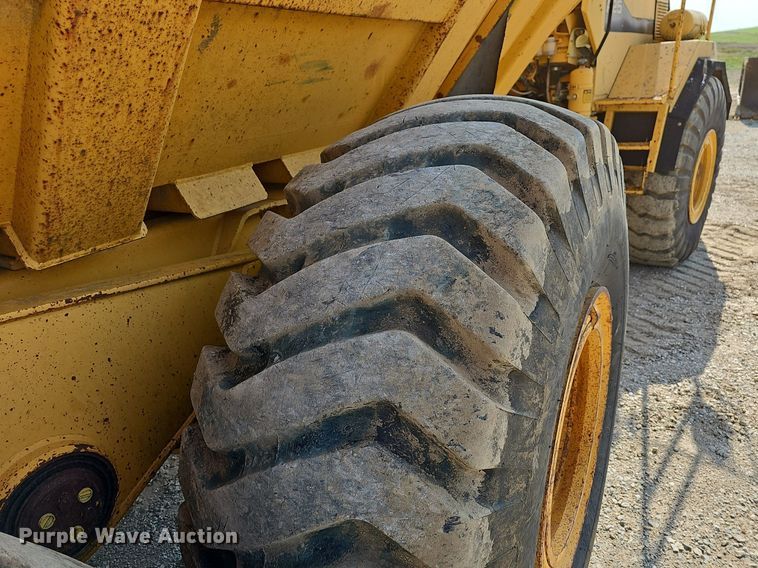 image for item LW9674 1988 Volvo A25  haul truck