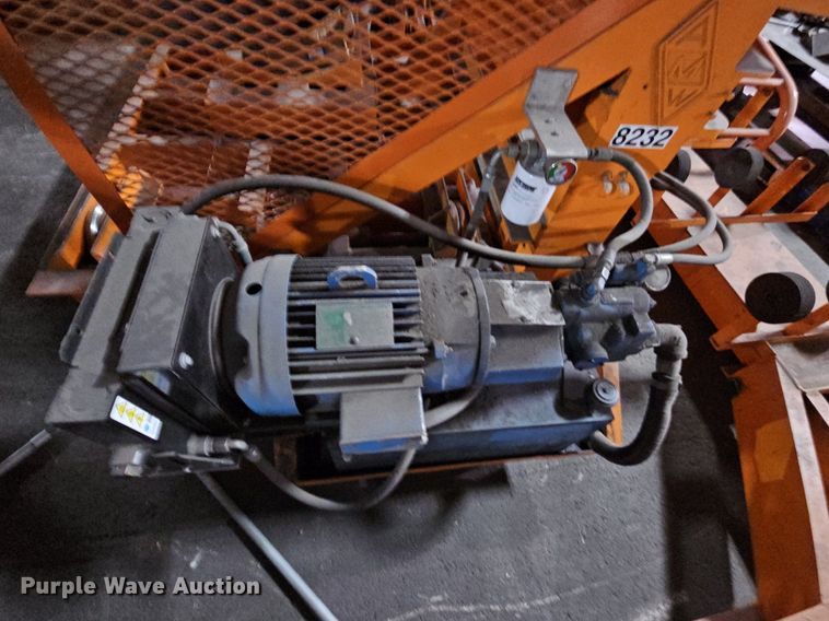 image for item LW9675 AMW  uncoiler