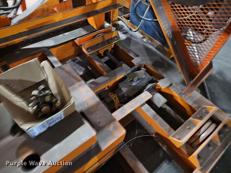 image for item LW9675 AMW  uncoiler